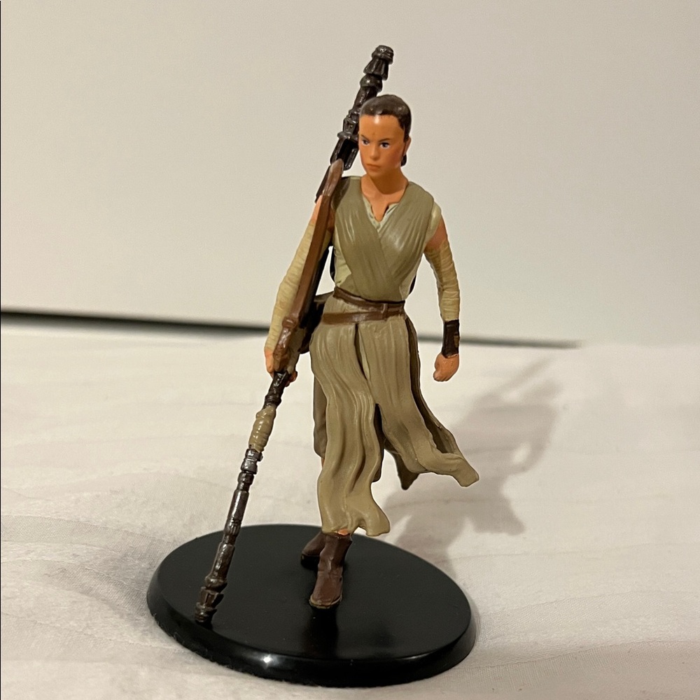 Star Wars Action Figures Set - Black, White, Red, Brown - Picture 4 of 11